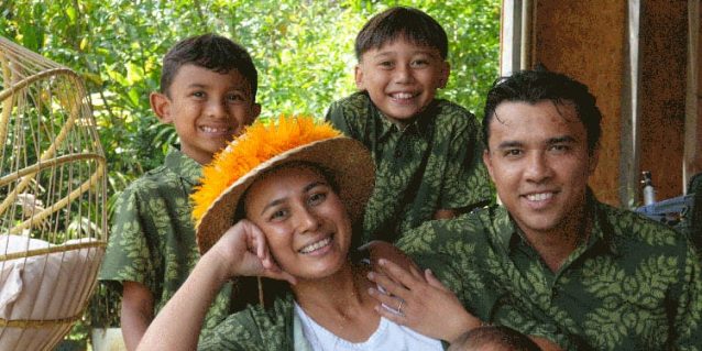 Photo: Local Family