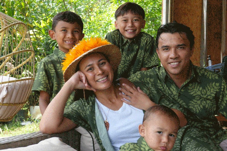 Photo: Local Family