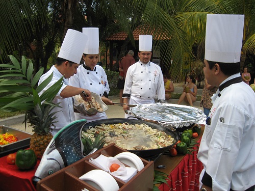 chefs prepping buffet