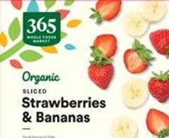Image 8 - Labeling, 365 Organic Sliced Strawberries and Bananas packaged in a 32-ounce plastic bag