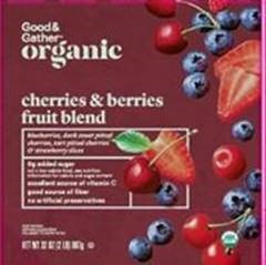 Image 11 - Labeling, Good & Gather Organic Cherries and Berries Fruit Blend packaged in a 32-ounce plastic bag 